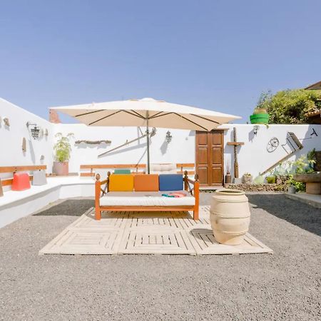 Hostal Casa Emblemática Garaday Lanzarote Tinajo Exterior foto
